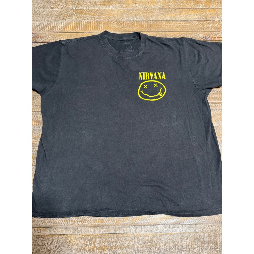 Nirvana Graphic T-Shirt XL Black Good Smiley Face Band Tee Short Sleeve Preloved